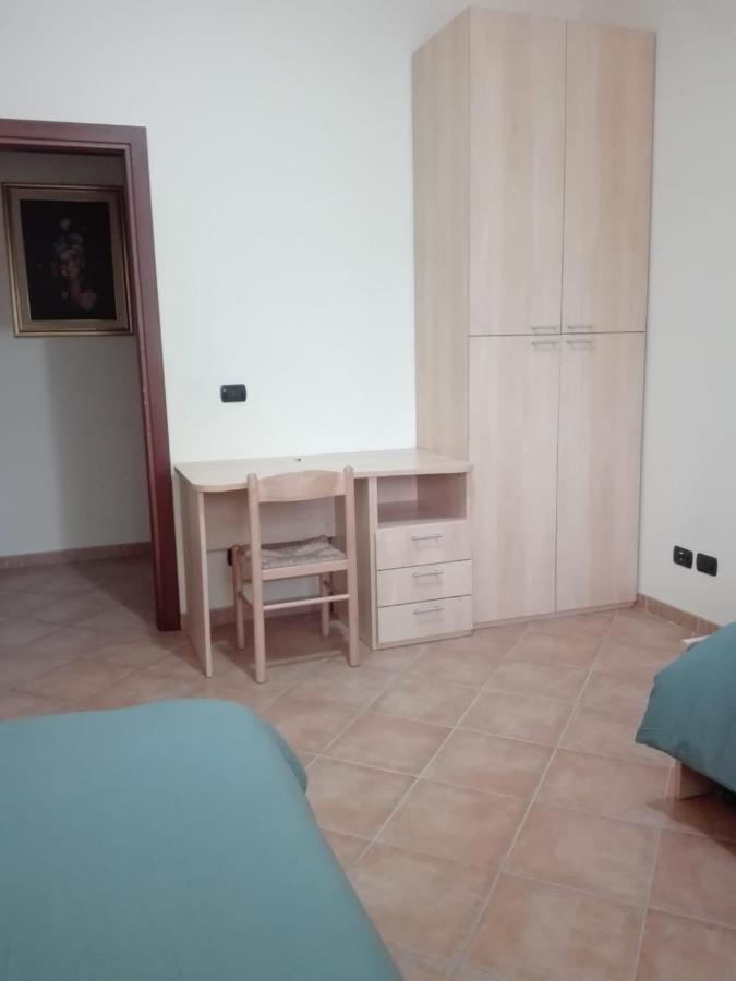 Busso La Casa Di Mezzo-Affitti Brevi-Zona Ospedaliヴィラ エクステリア 写真